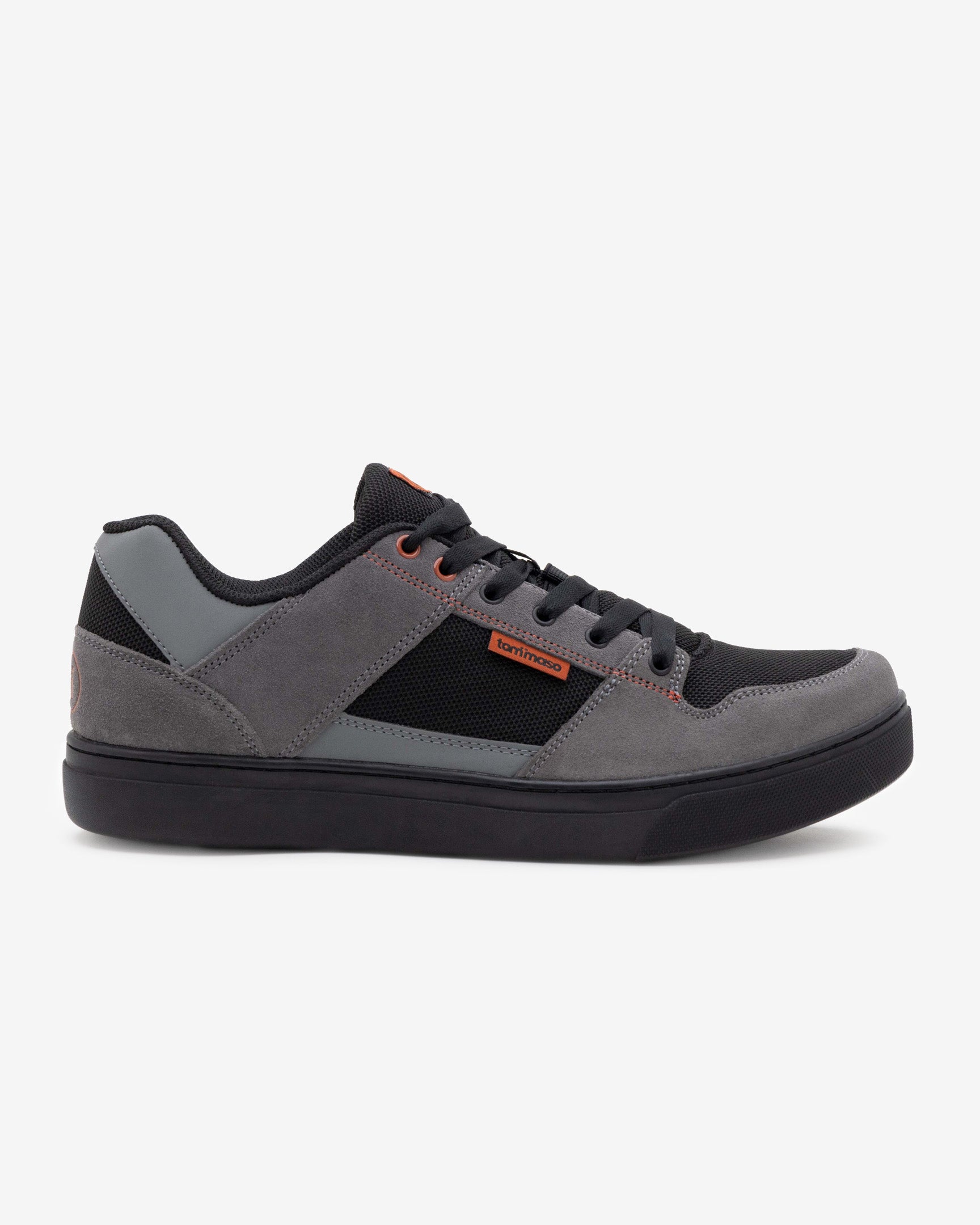 Comodo - Mountain Biking/Casual Wear