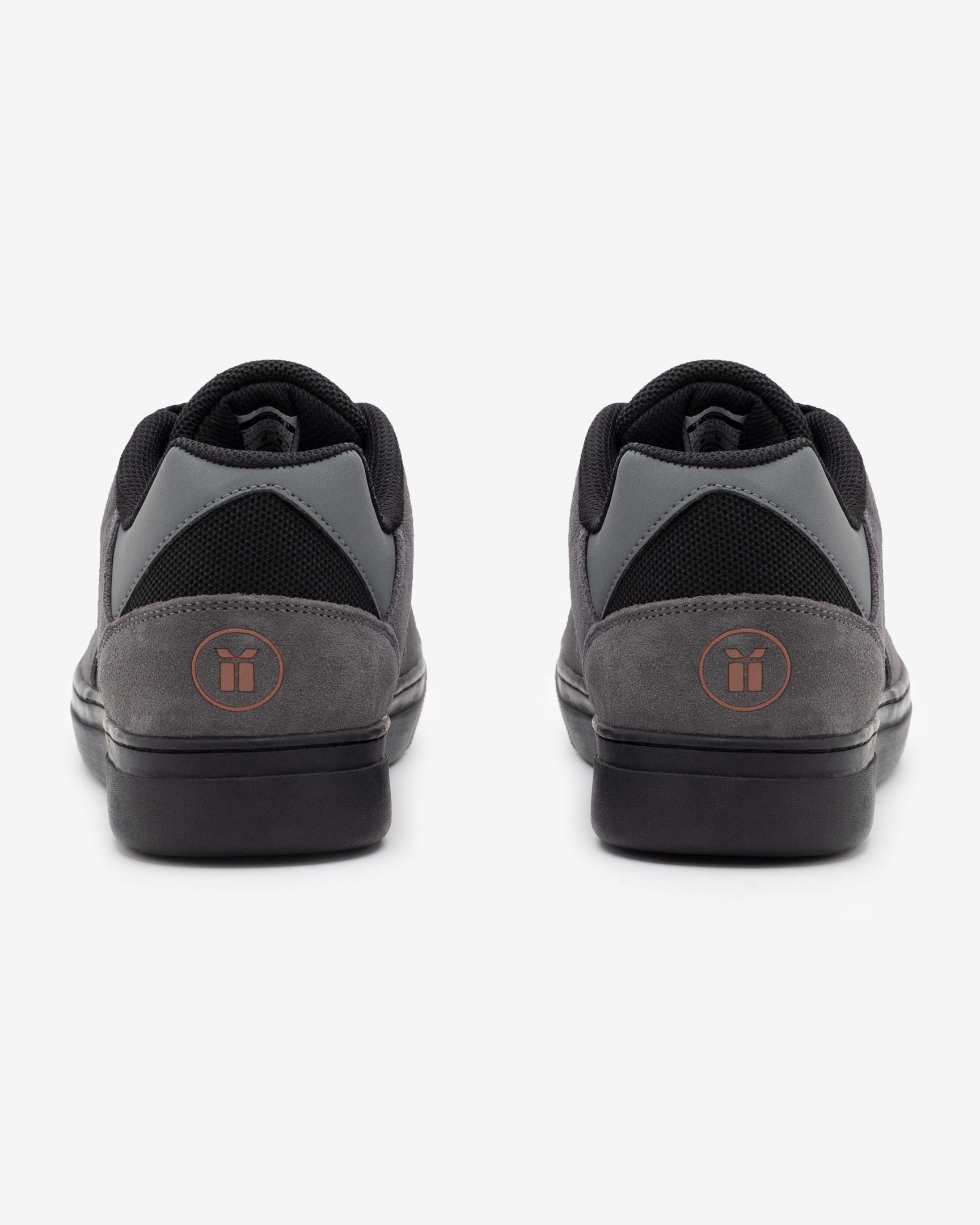 Comodo - Mountain Biking/Casual Wear
