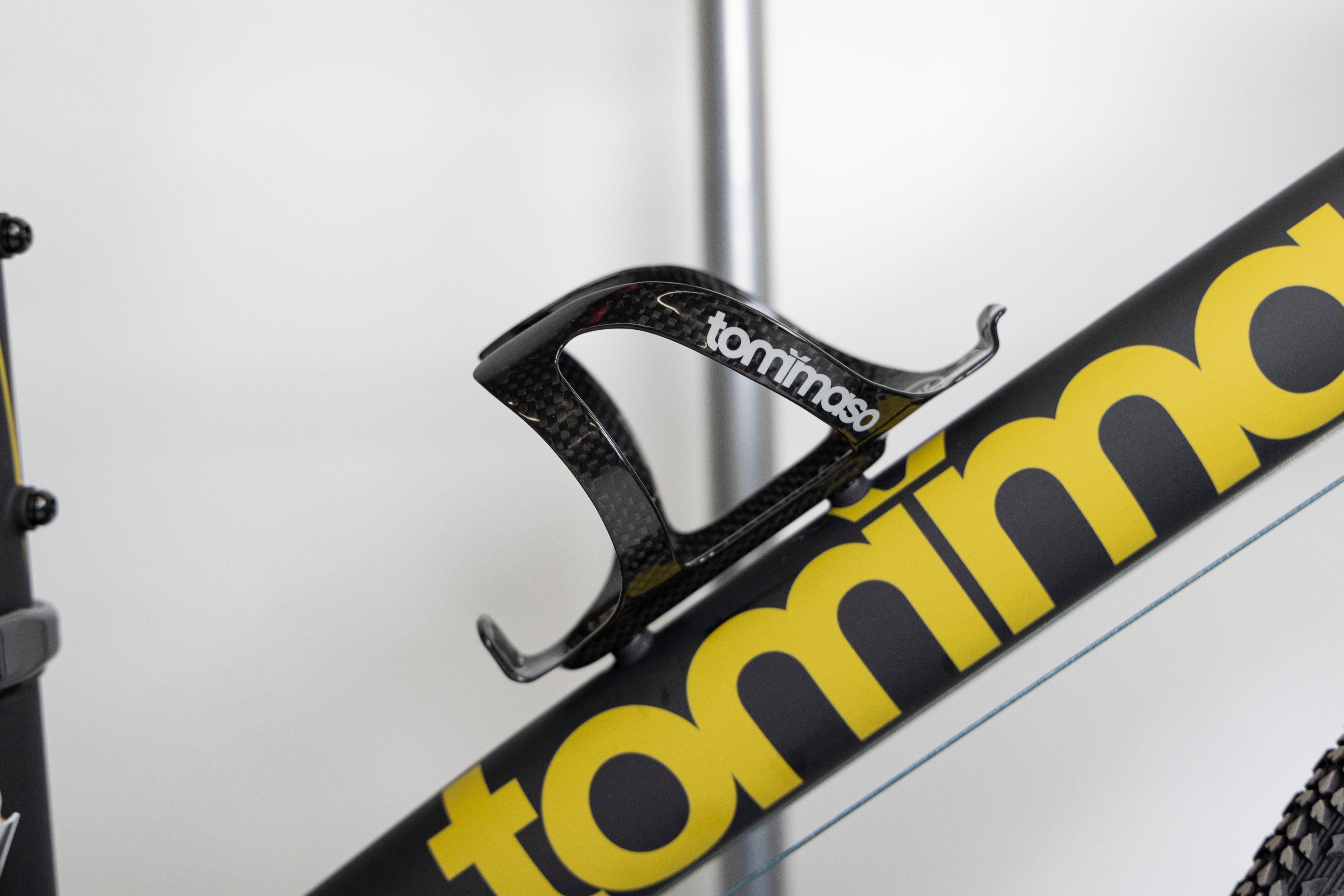 Ultralight Carbon Bottle Cage - Gloss Black