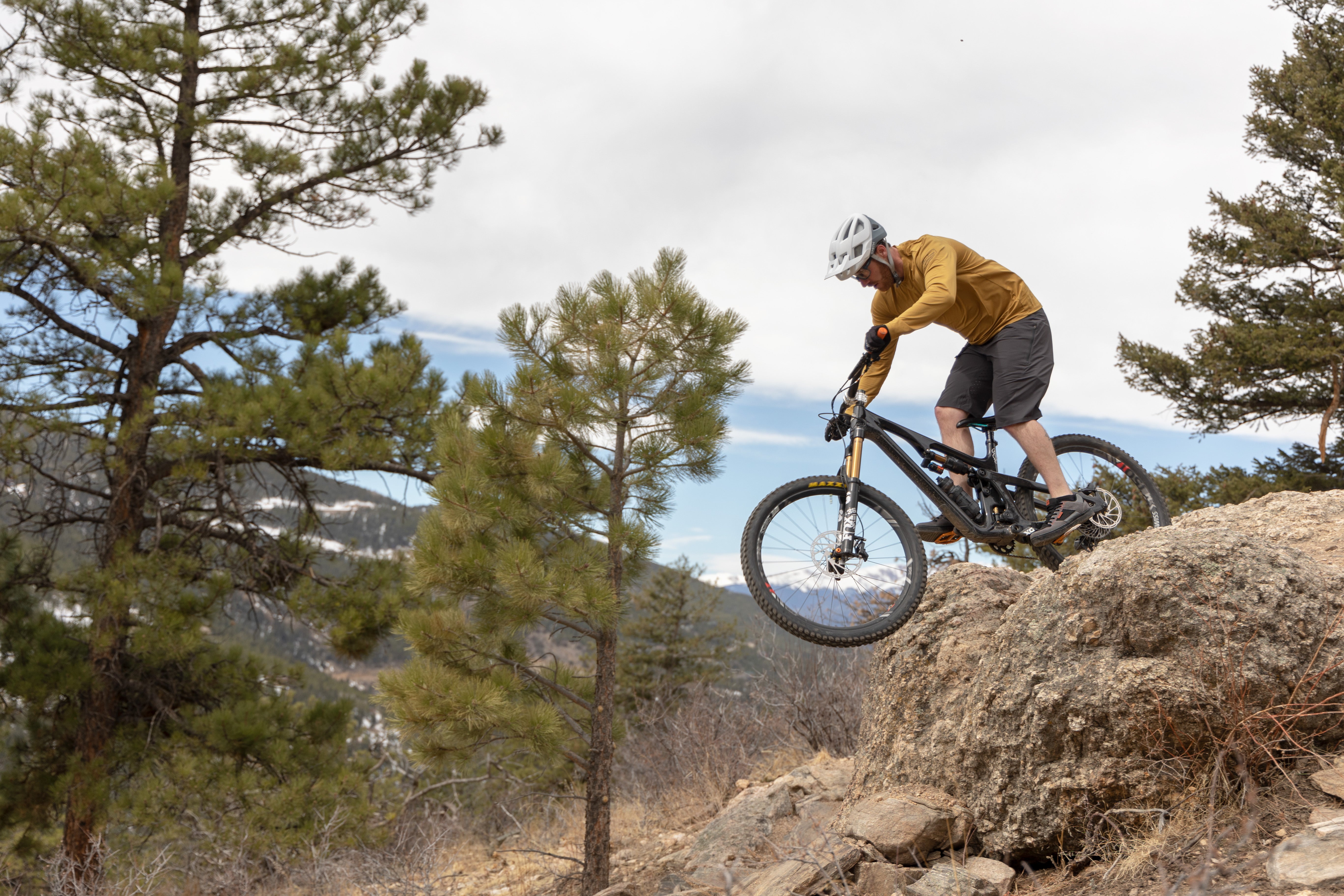 Comodo - Mountain Biking/Casual Wear