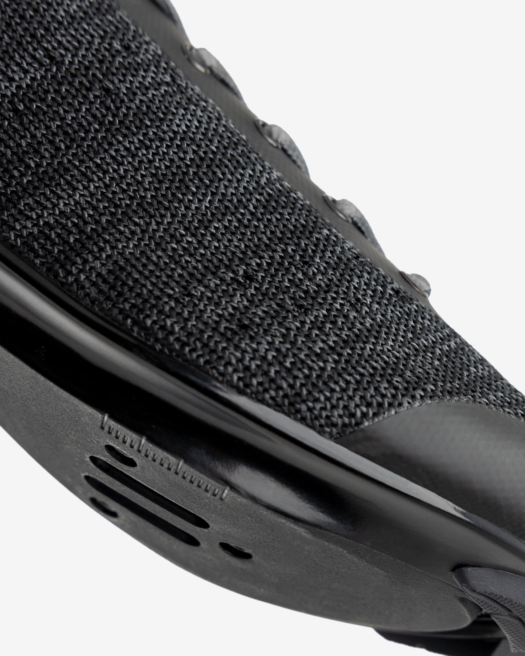 Strada Aria - Peloton / Delta Cleats Included