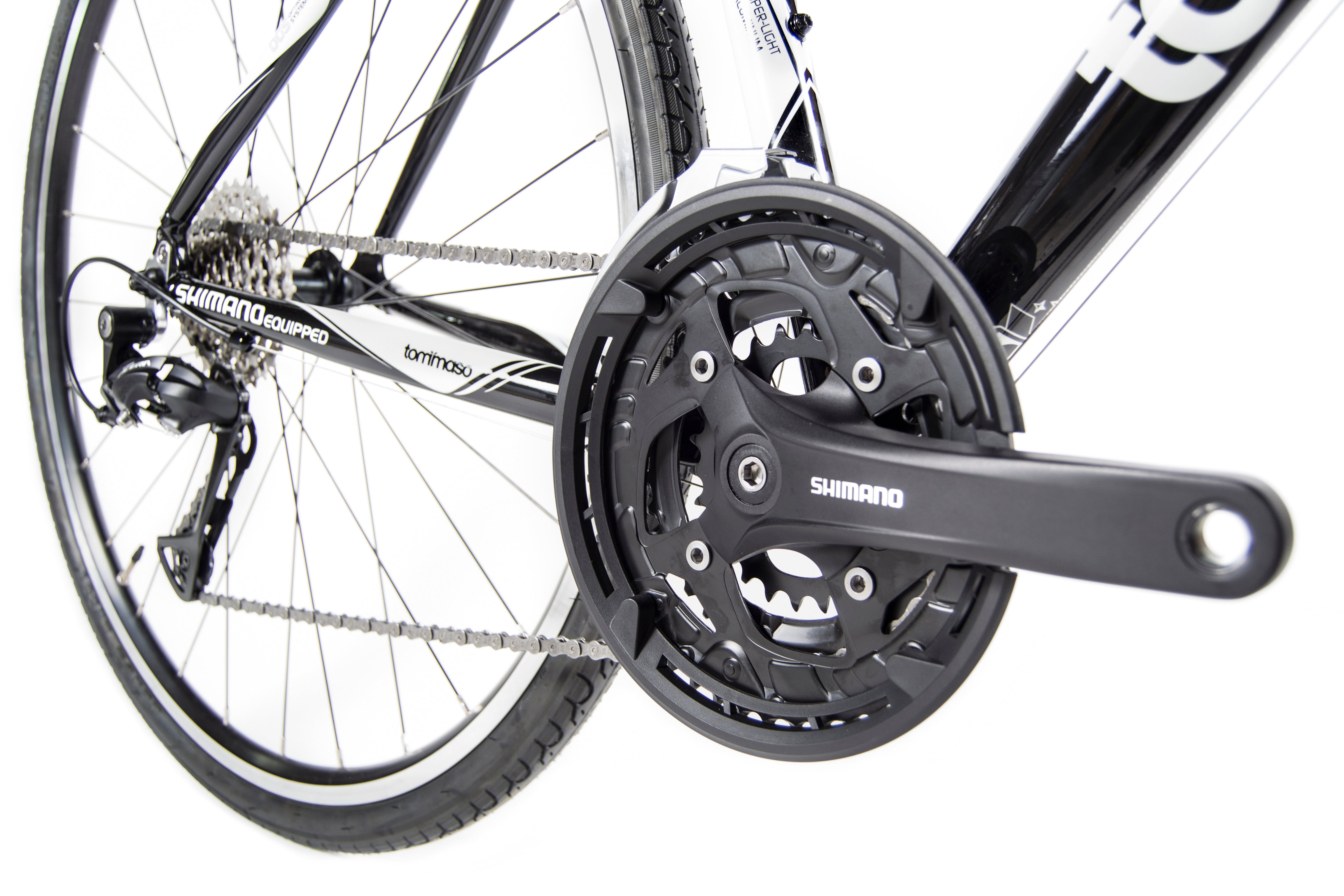 Tommaso Fascino Sport Performance Bicicleta de carretera de aluminio,  Shimano Tourney, 21 velocidades, negro mate