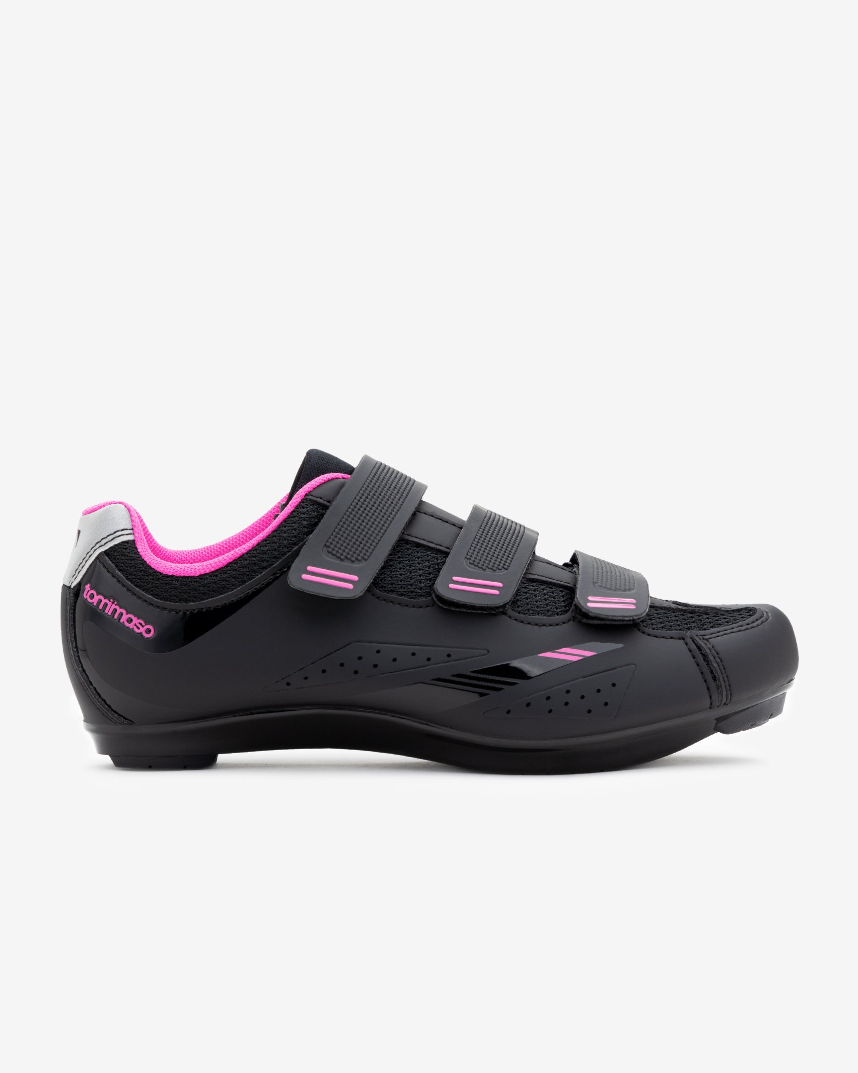 road cycling shoes and pedals Pista 100