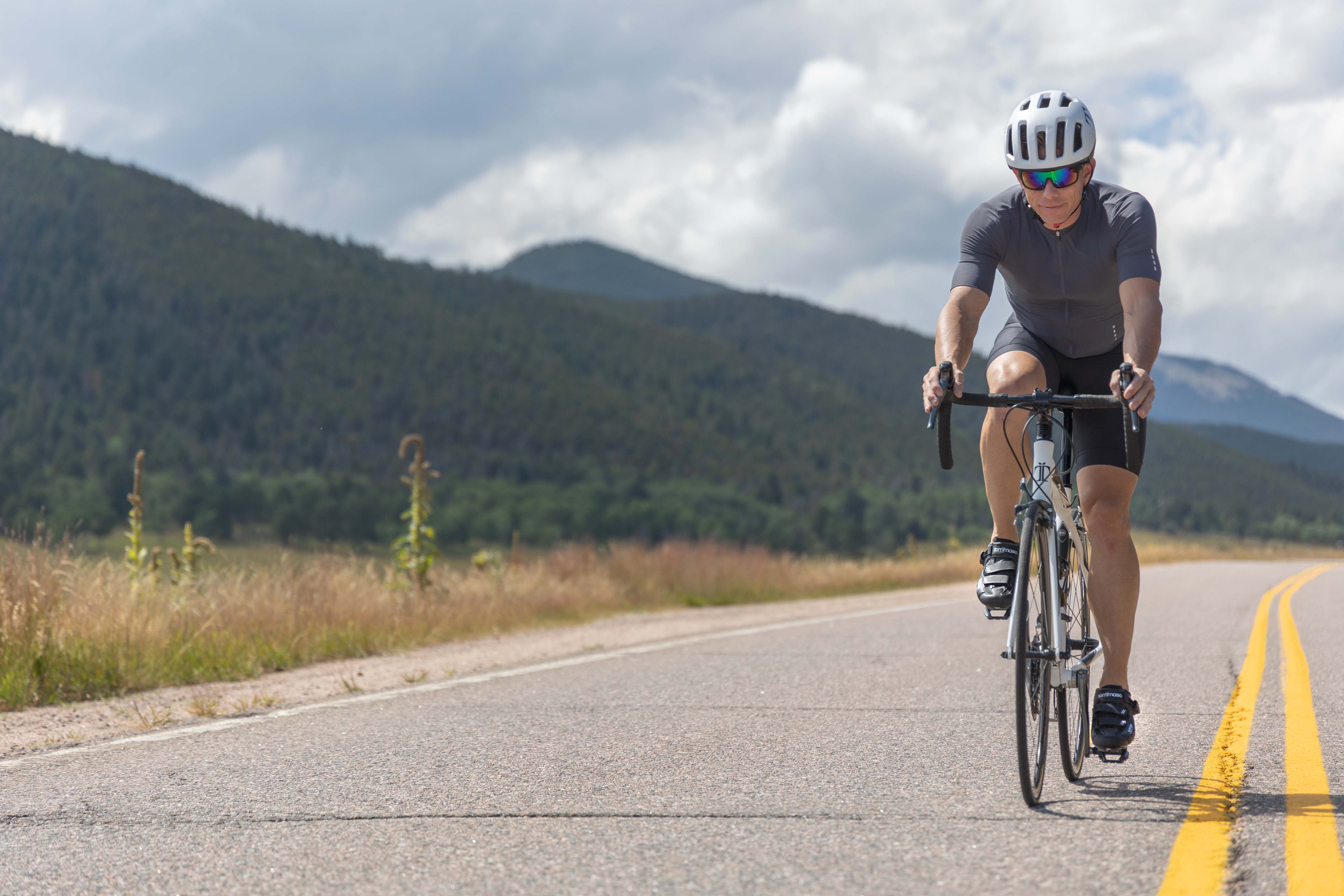 Strada 200 - Indoor Cycling / SPD Cleats Included