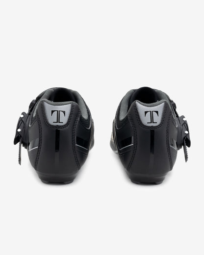 Strada 200 - Indoor Cycling / SPD Cleats Included