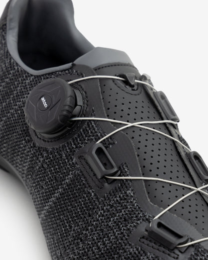 Strada Elite - Peloton / Delta Cleats Included